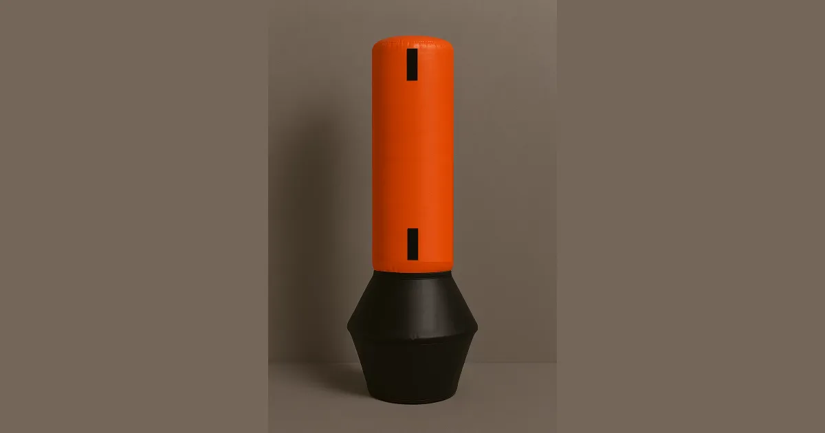 Punching ball interactif sur pied avec zones de capteurs